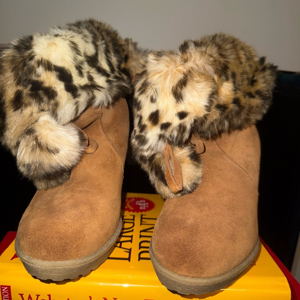 Colin Stuart Tan Suede Ankle Boots with Faux Fur Trim